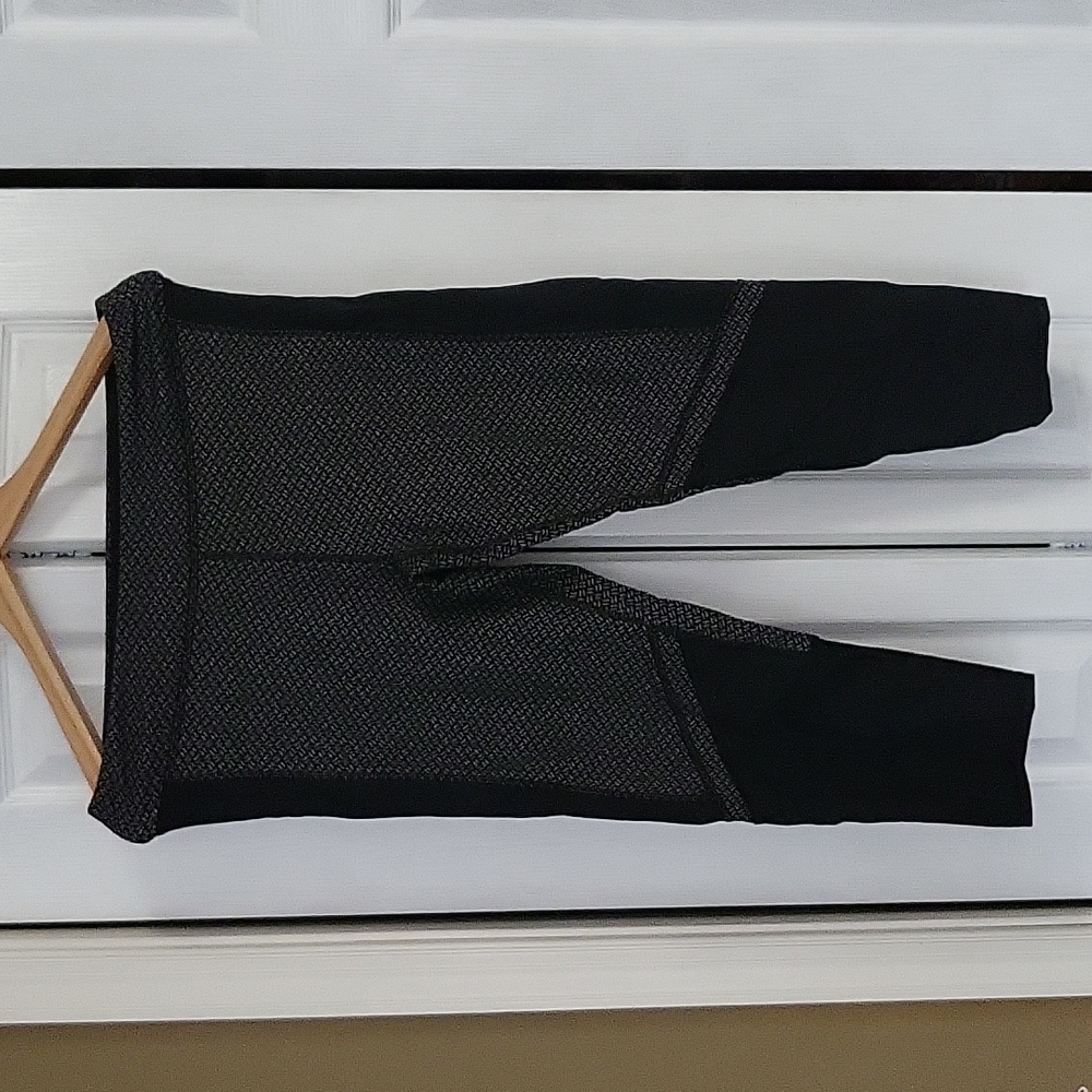 Workout leggings. champion brand
